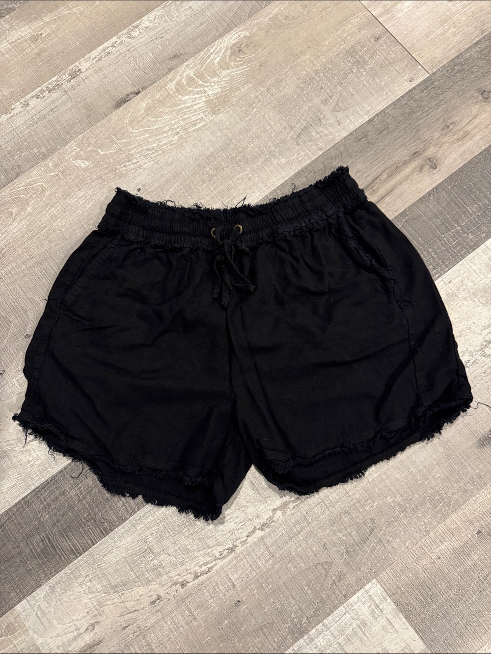 Zenana Outfitters Black High Waist Frayed Hem Drawstring Shorts